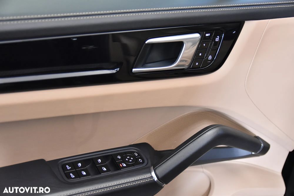 Porsche Cayenne Coupe - 14