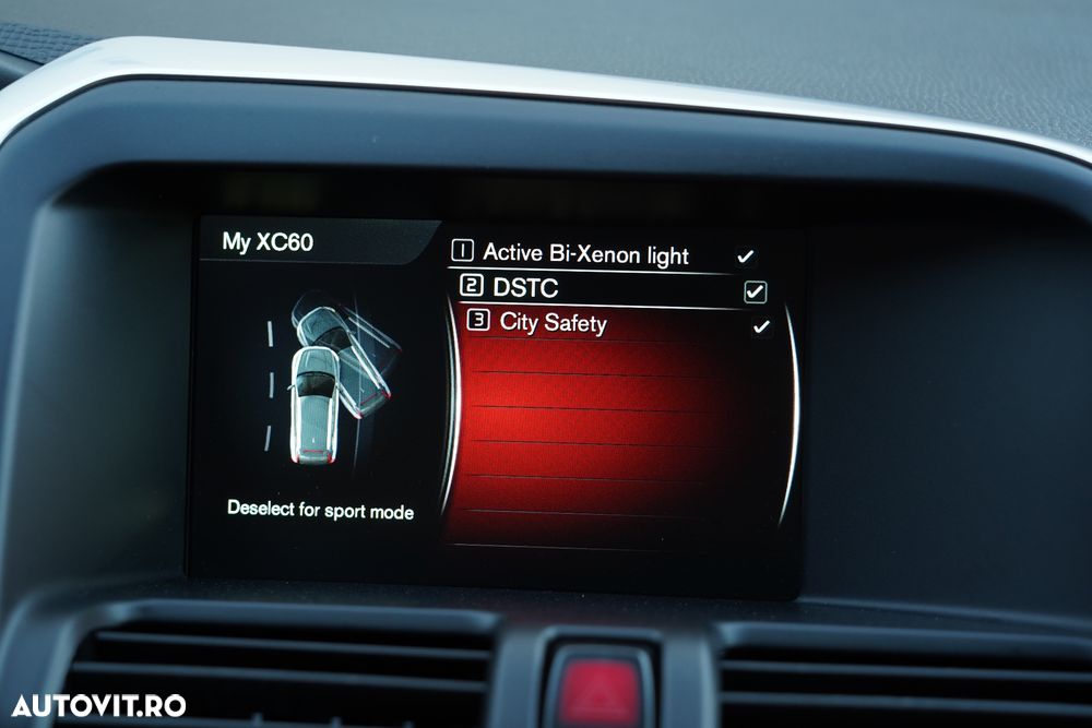 Volvo XC 60 D4 AWD Geartronic Summum - 33