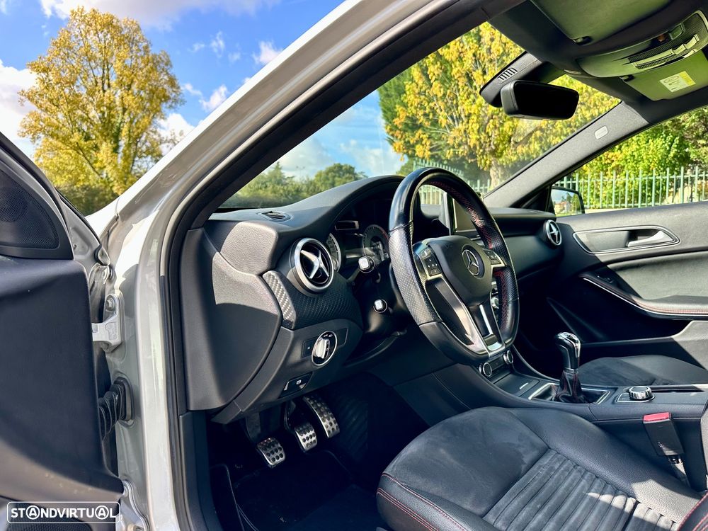 Mercedes-Benz A 180 CDI AMG Line - 17