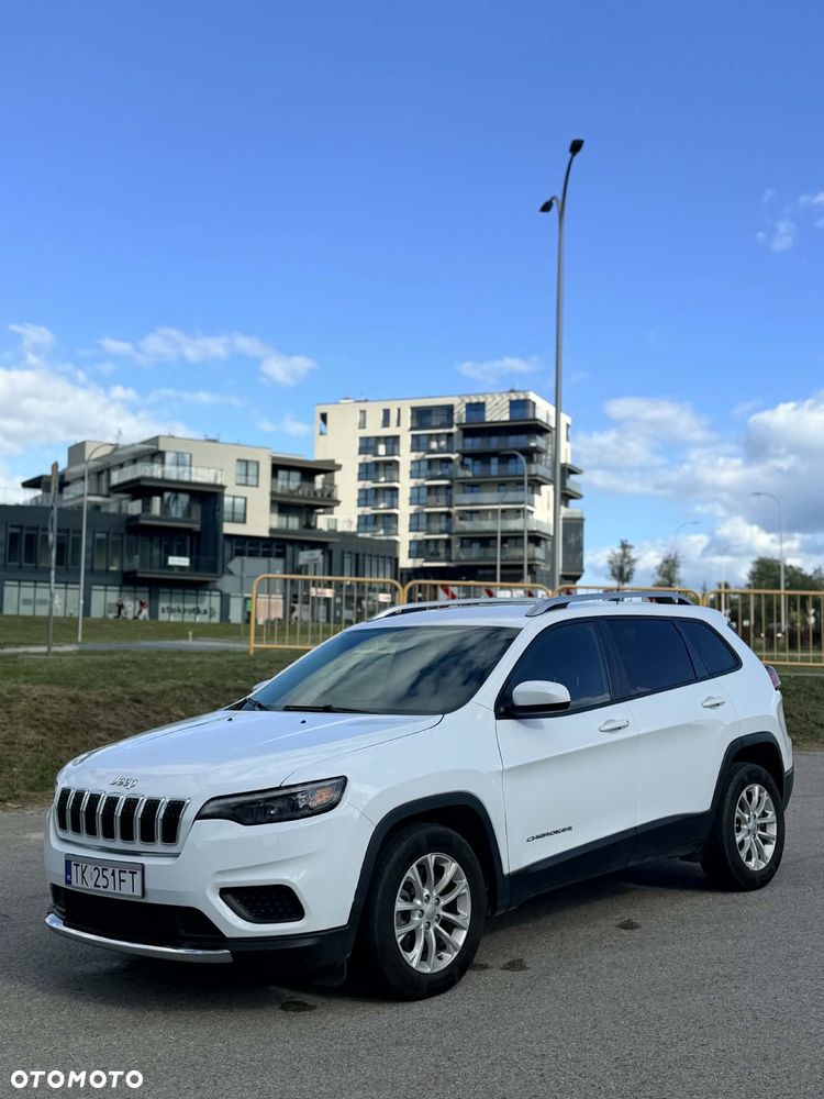 Jeep Cherokee - 1