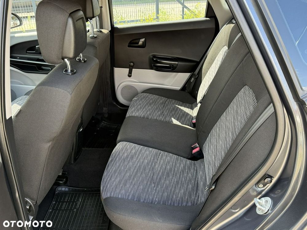 Kia Ceed - 7