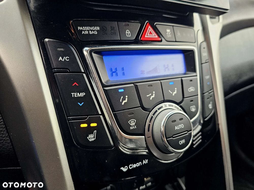 Hyundai i30 1.6 CRDi Premium - 27