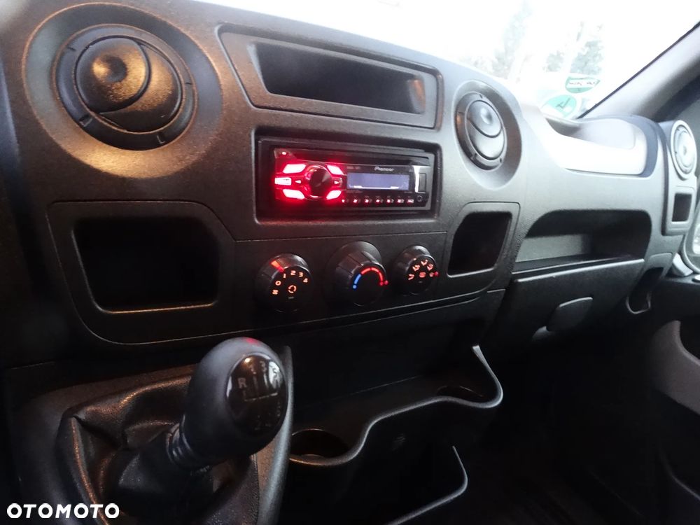 Renault Master - 18