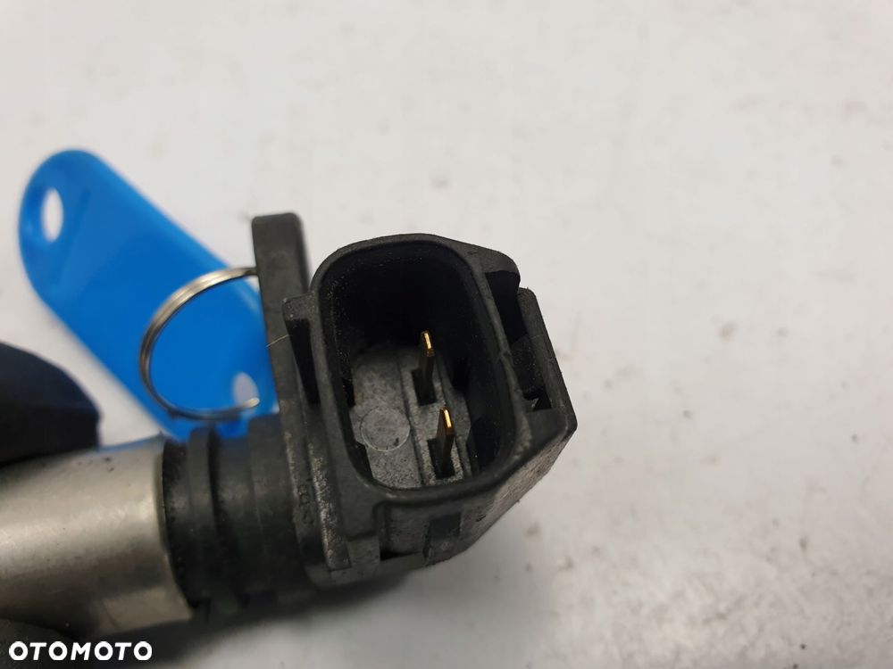 Toyota Hiace H200 2.5 D4D CZUJNIK WAŁKA oryginał - 2