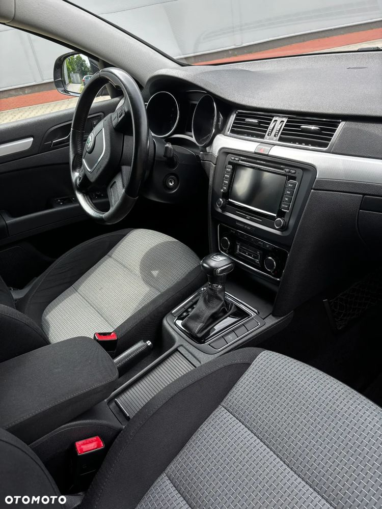 Skoda Superb 2.0 TDI DSG Active - 6