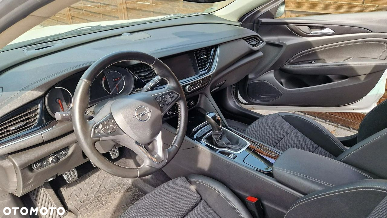 Opel Insignia - 20