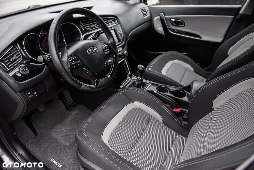 Kia Ceed - 7