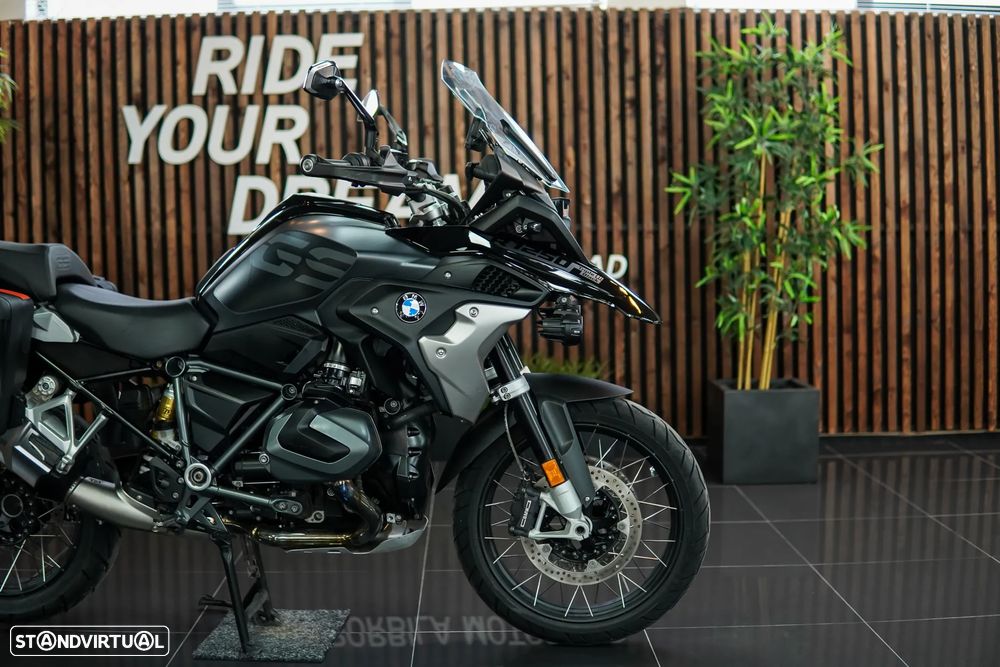 BMW R 1250 GS TRIPLE BLACK Rebaixada - 2