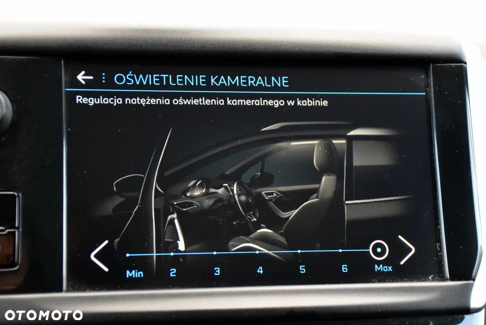 Peugeot 2008 BlueHDi 100 Allure - 33