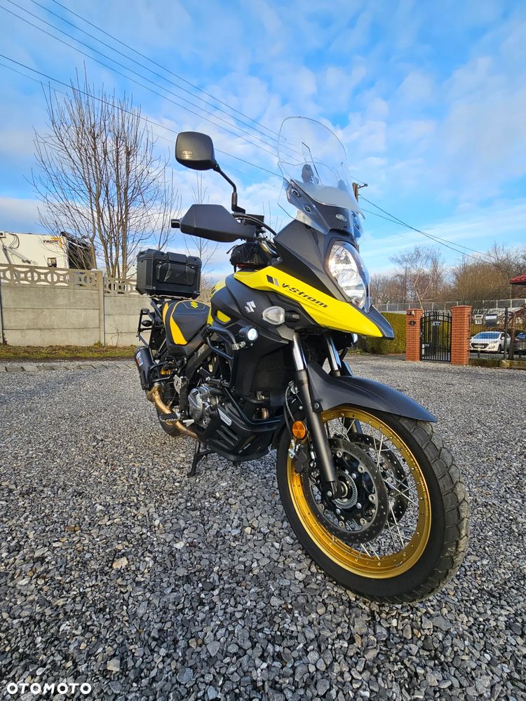 Suzuki V-STROM - 7