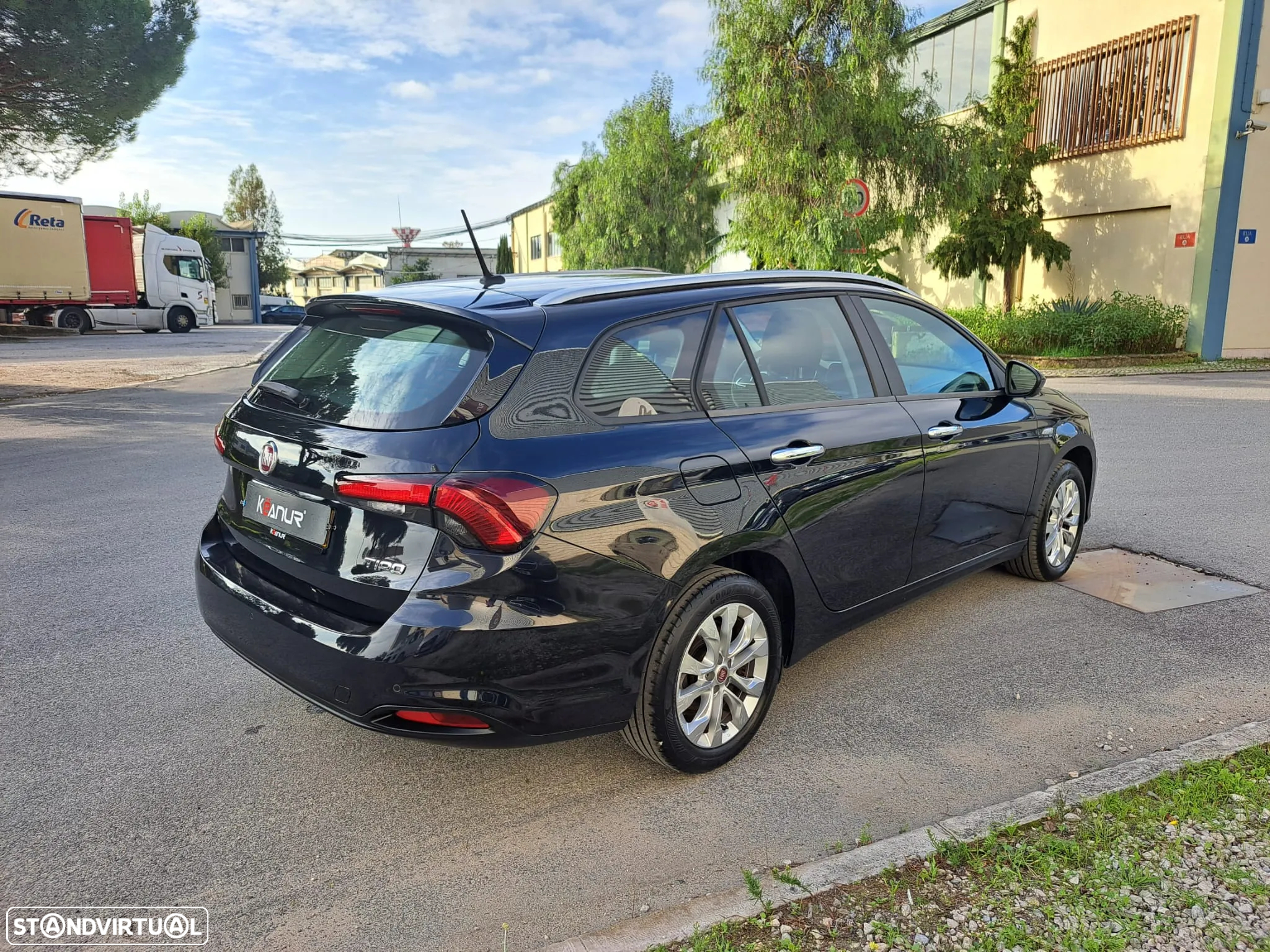 Fiat Tipo Station Wagon 1.3 M-Jet Lounge Tech - 3