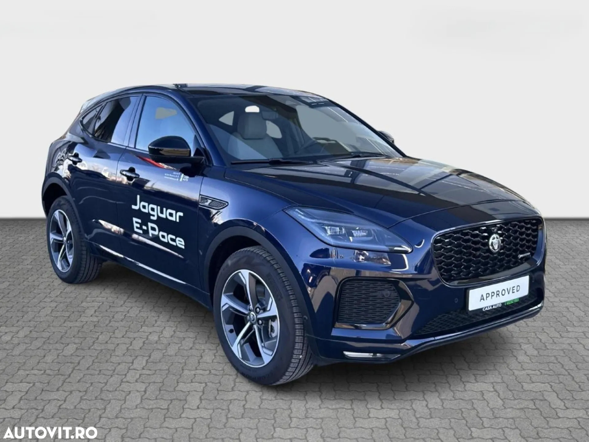 Jaguar E-Pace - 2