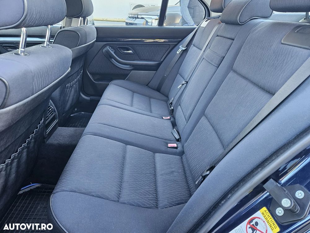 BMW Seria 5 525i - 14