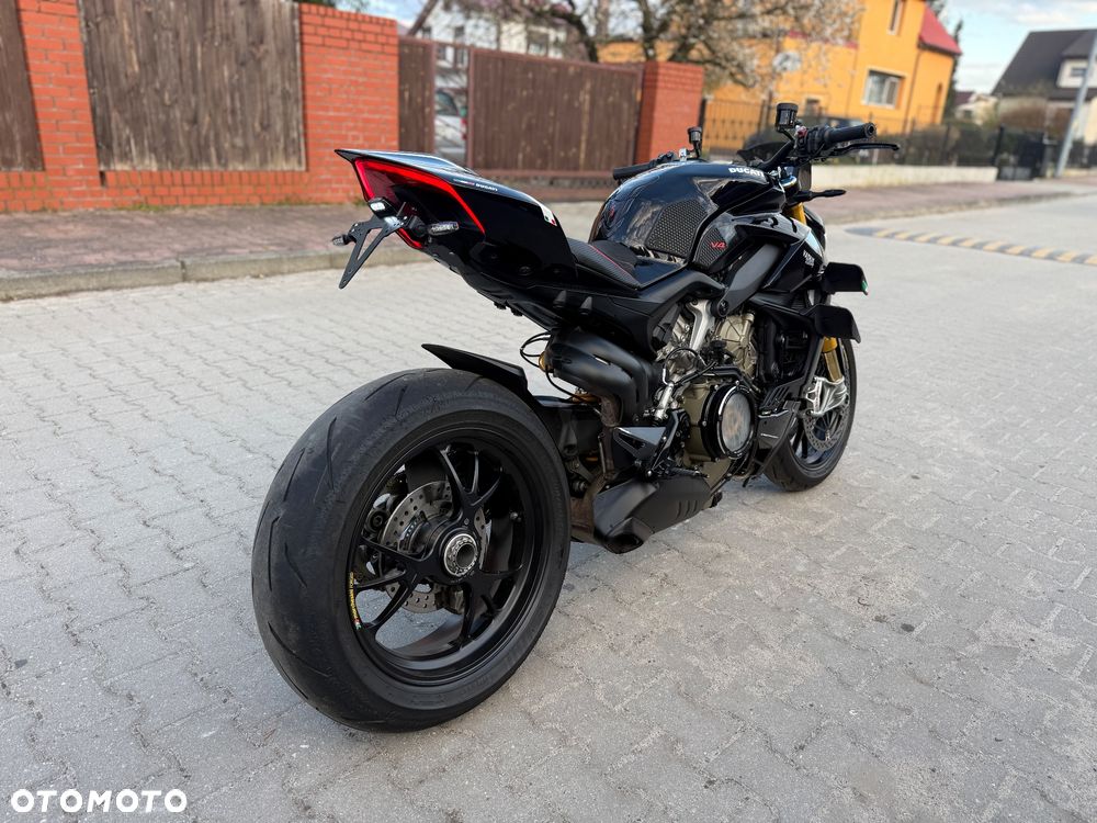Ducati Streetfighter V4 - 11