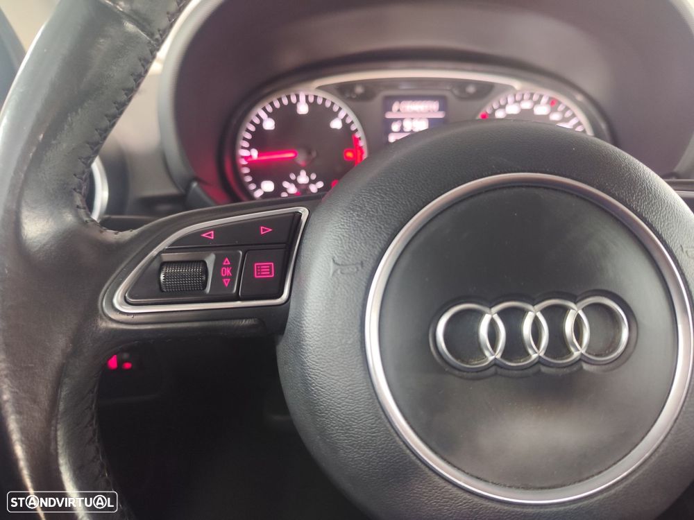 Audi A1 Sportback 1.4 TDI Design - 9