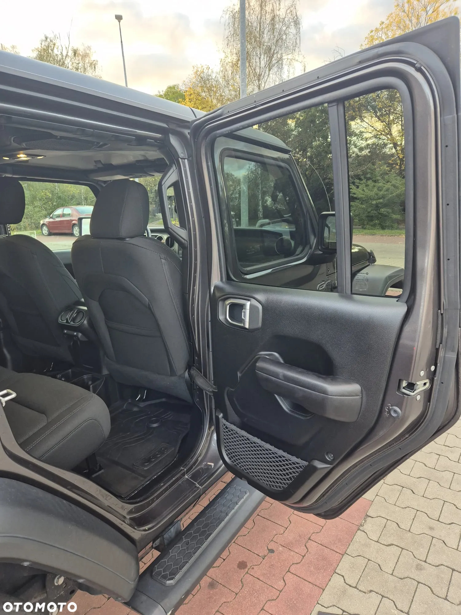 Jeep Wrangler Unlimited Hard-Top 3.6 Automatik Black Edition - 18