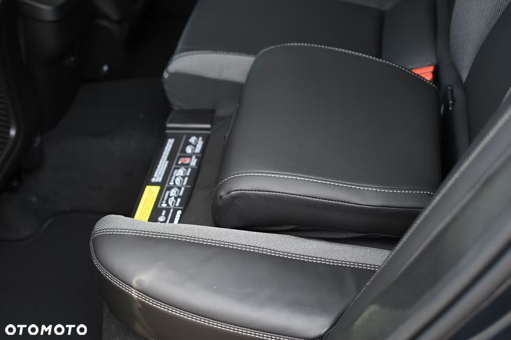 Volvo XC 60 B5 B AWD Plus Black Edition - 35