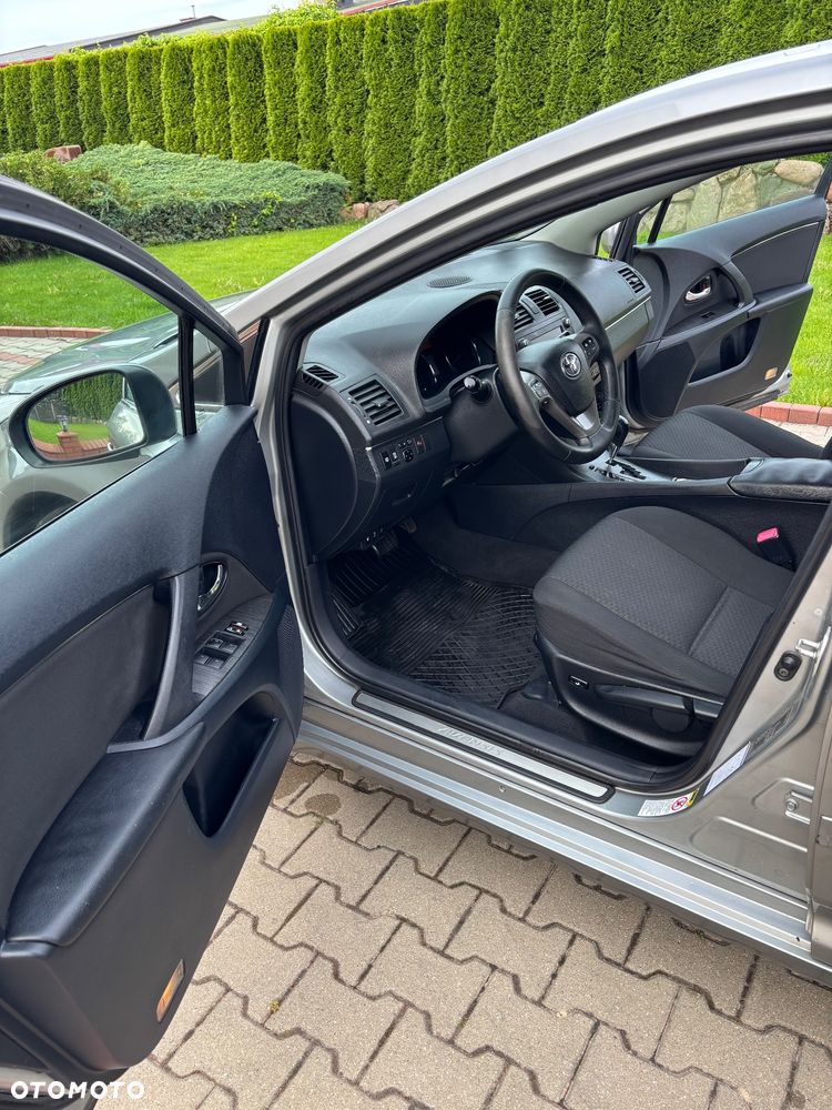 Toyota Avensis 1.8 Luna MS - 20
