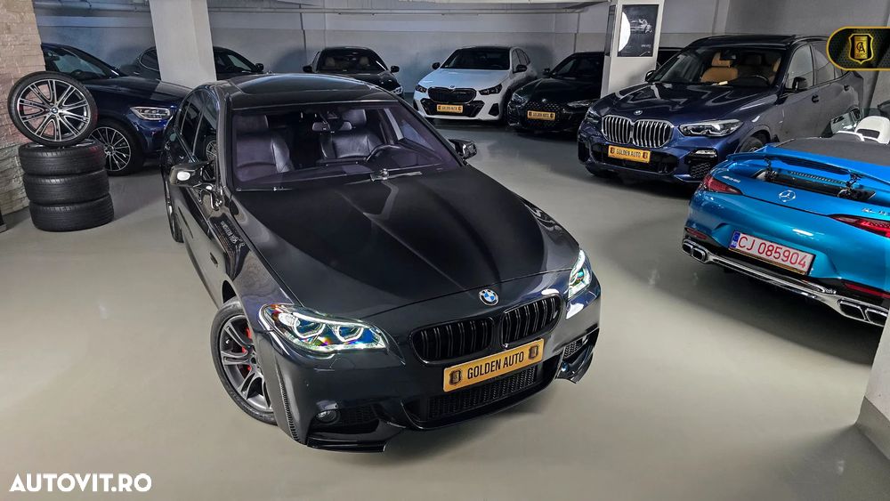 BMW Seria 5 525d xDrive AT - 32