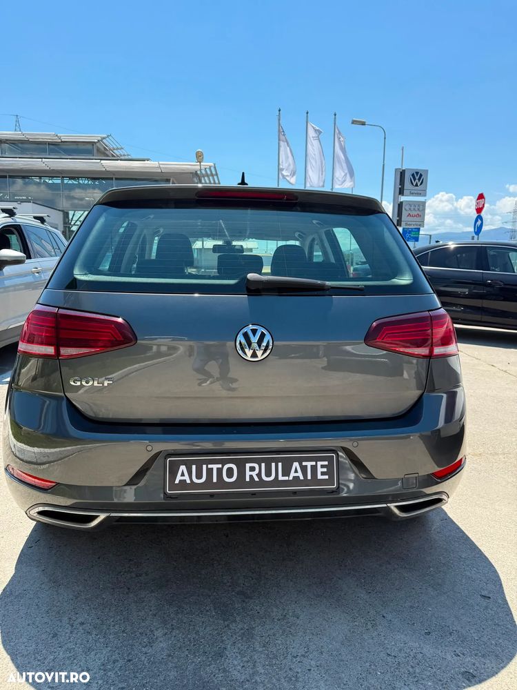 Volkswagen Golf 2.0 TDI DSG Style - 5