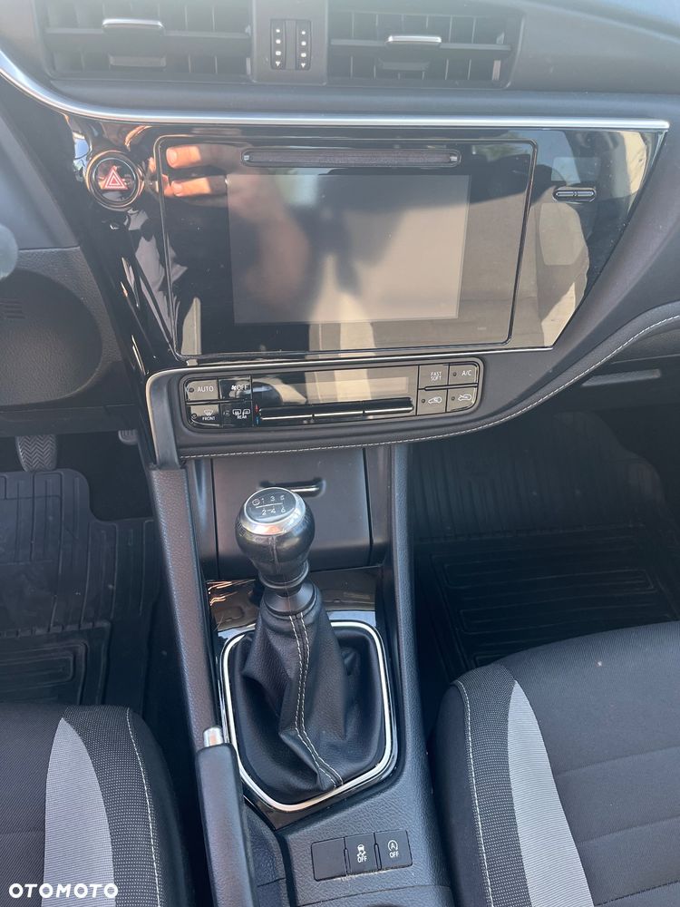 Toyota Auris 1.2 Turbo Edition-S - 21