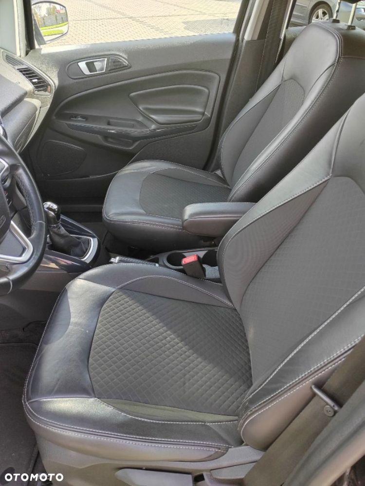 Ford EcoSport - 19
