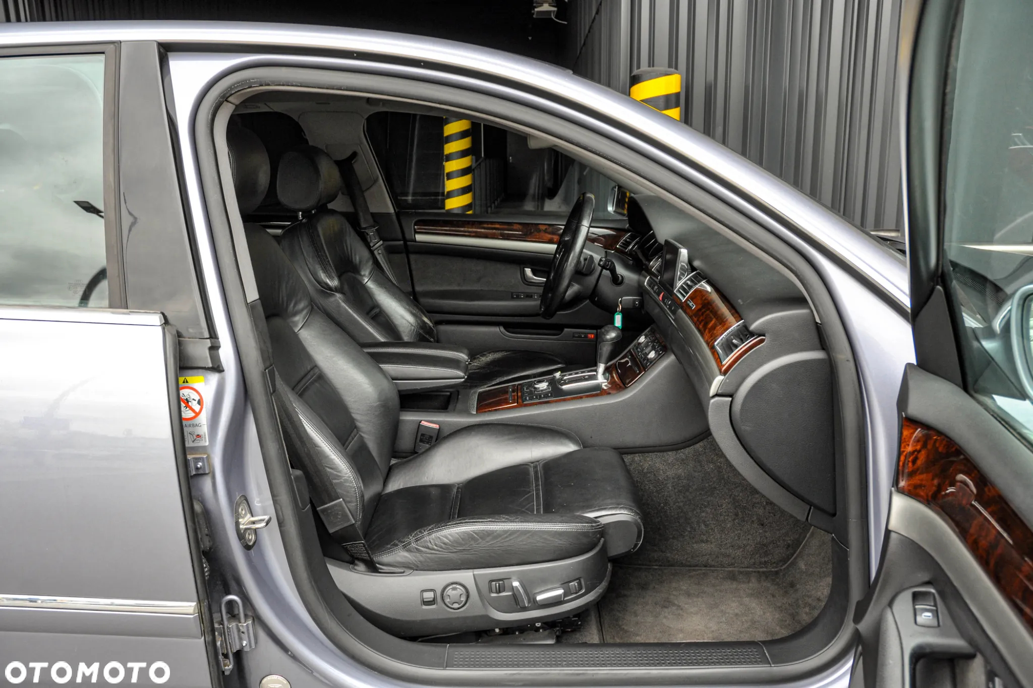 Audi A8 4.2 FSI Quattro - 11