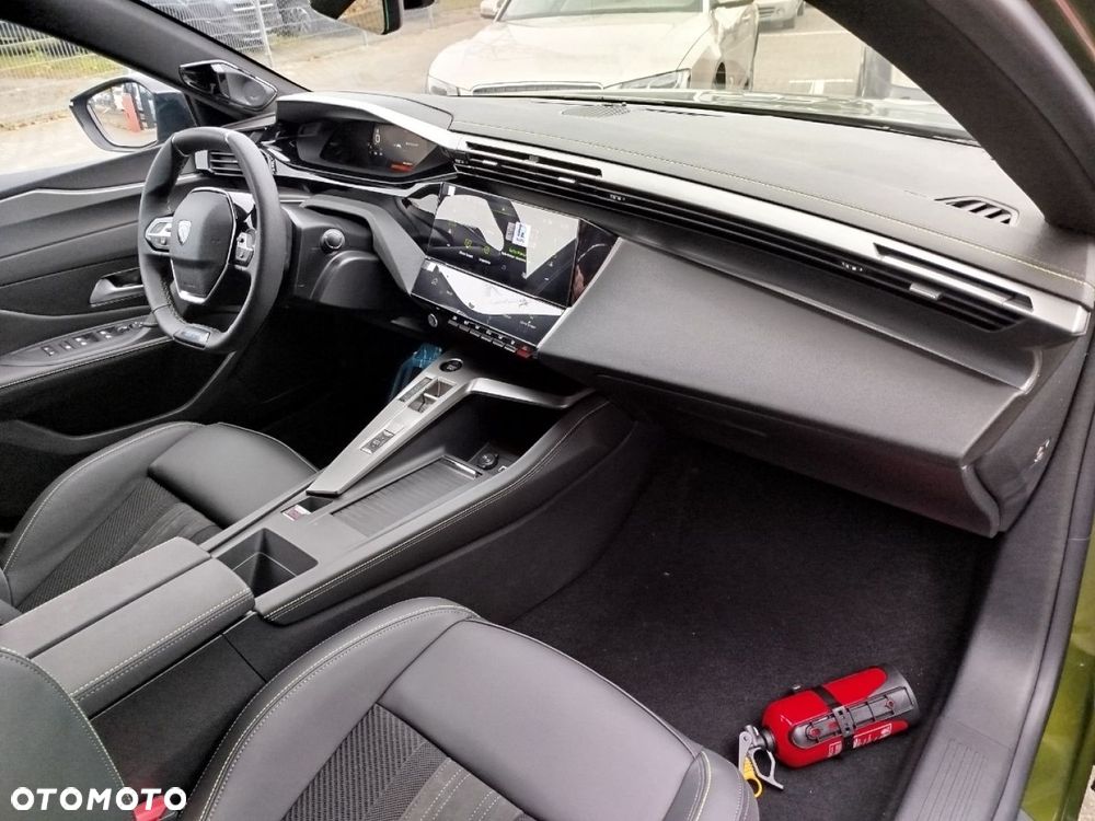 Peugeot 408 - 19