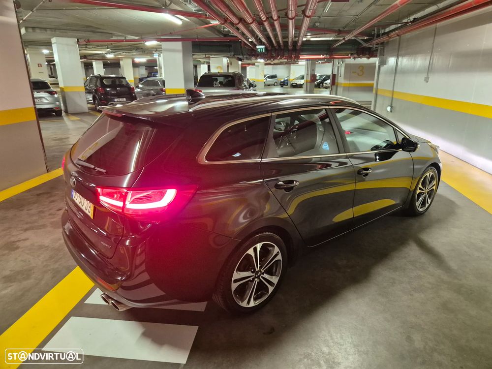 Kia Ceed SW 1.6 CRDi GT Line - 10