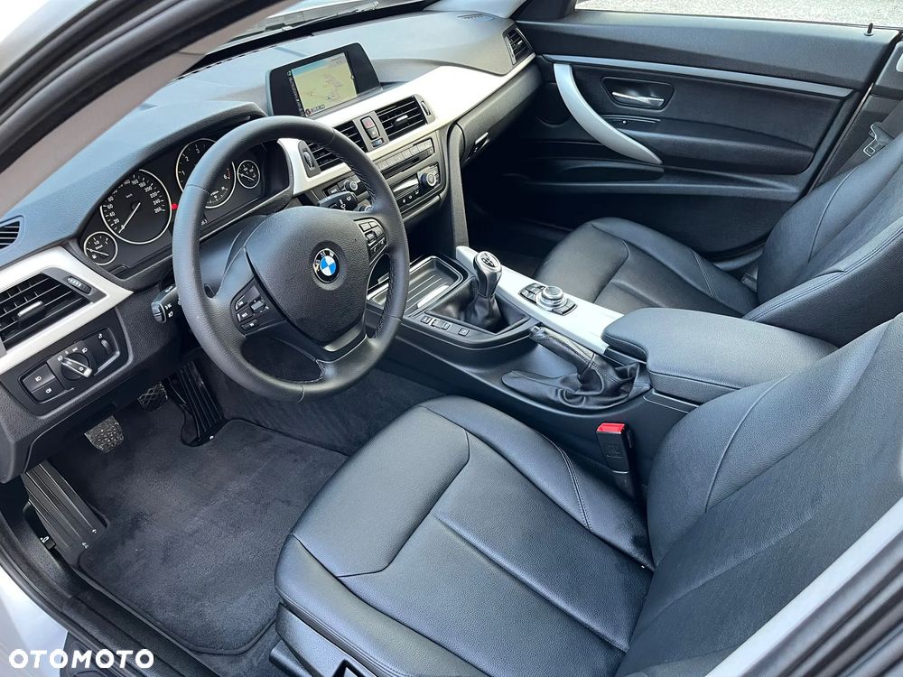 BMW 3GT 318d Modern Line - 25