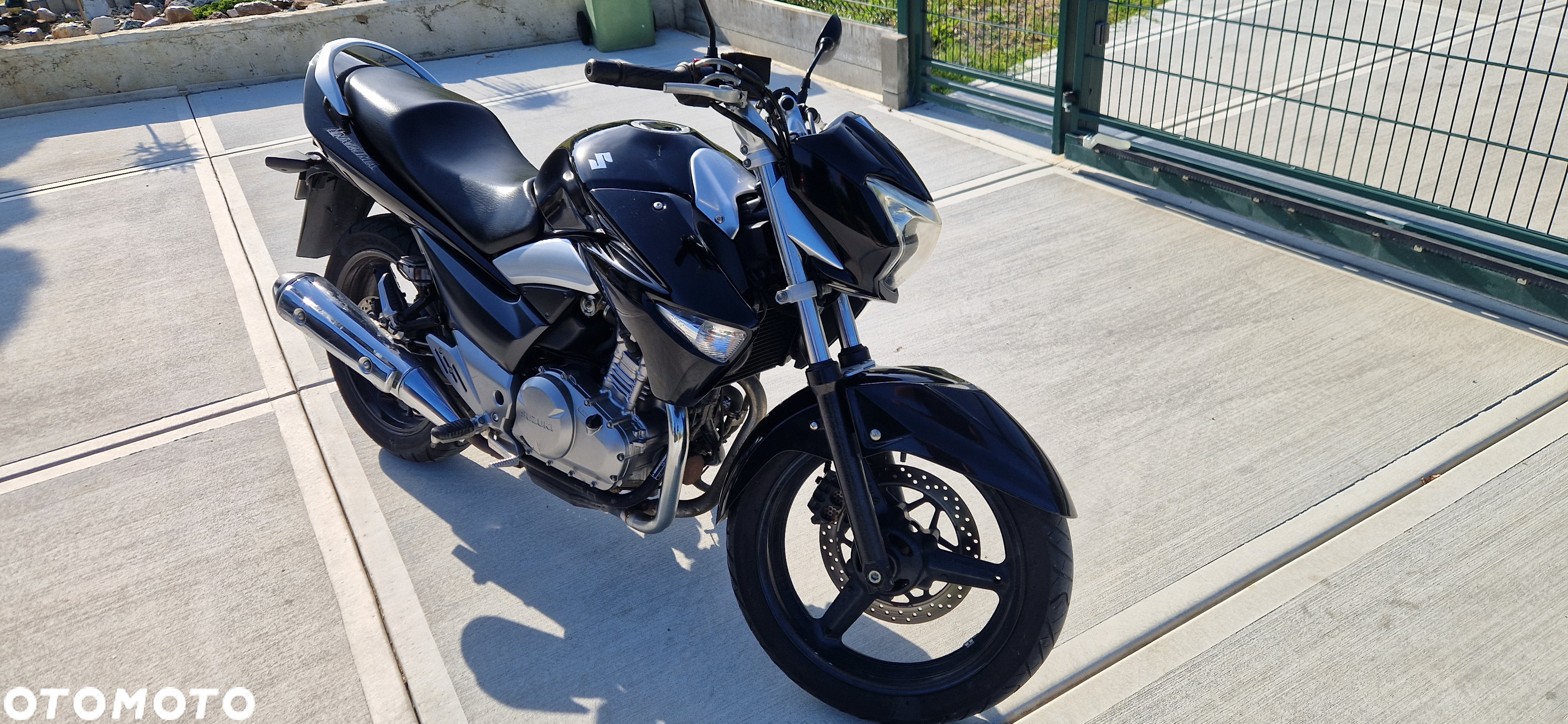 Suzuki GW 250 - 3