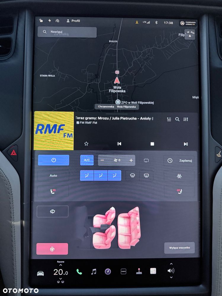 Tesla Model S - 24