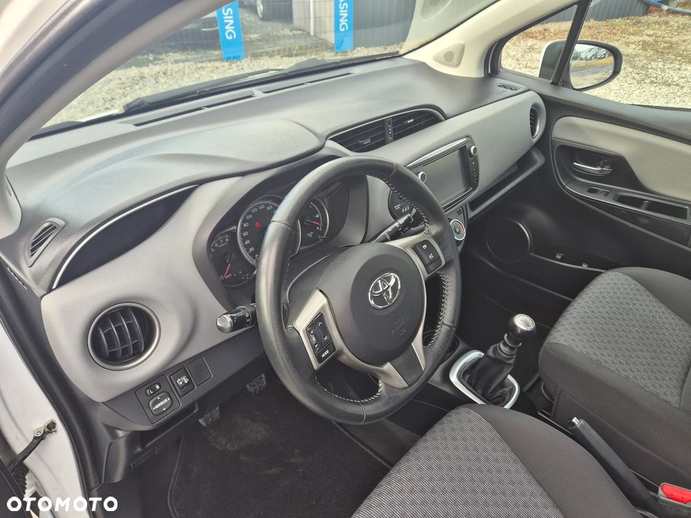 Toyota Yaris 1.33 VVT-i Style - 13