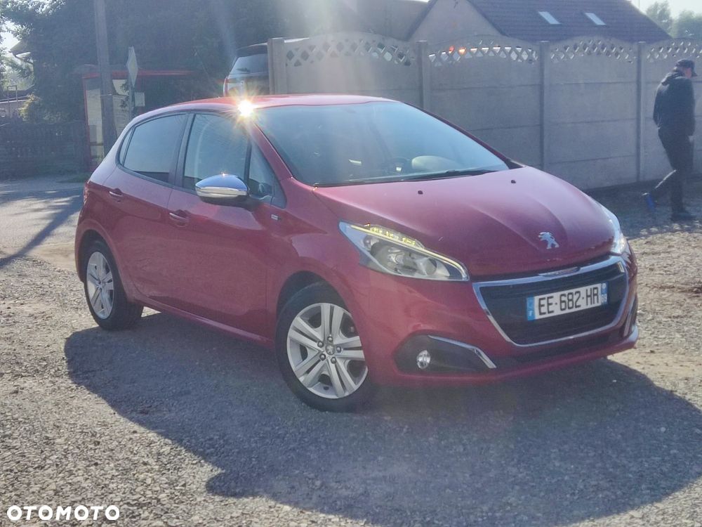 Peugeot 208 1.2 VTi Allure - 9