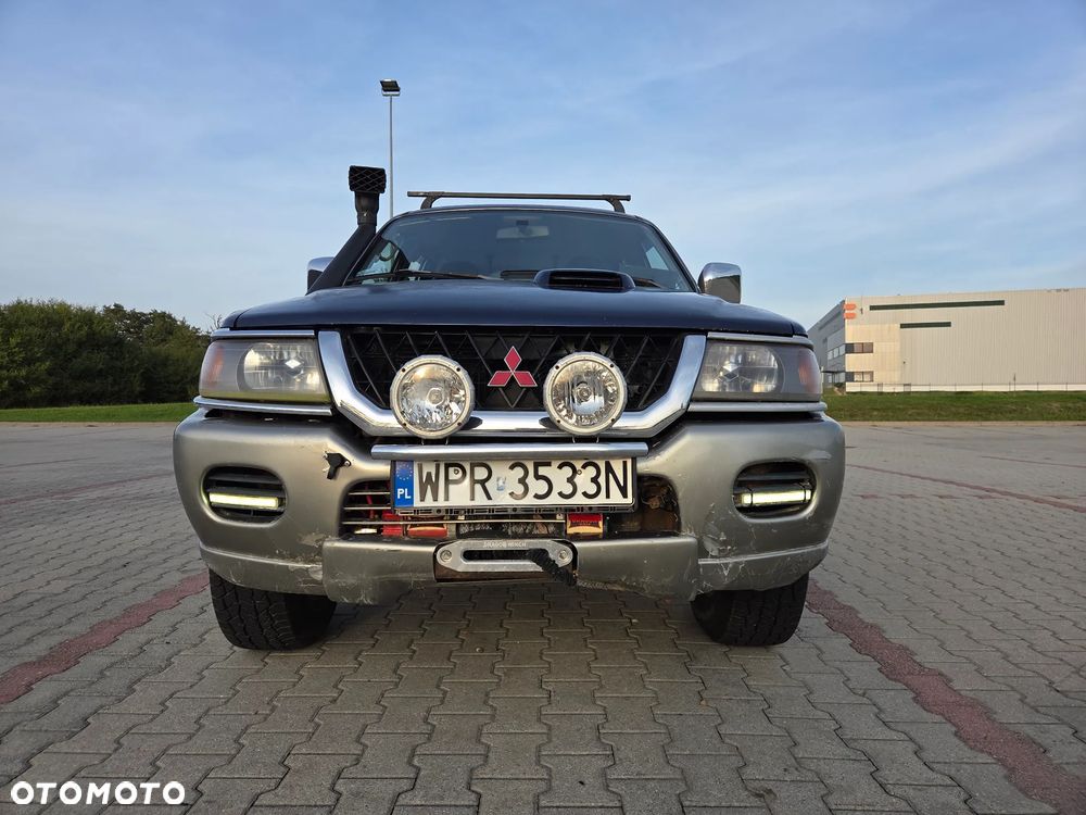 Mitsubishi Pajero Sport 2001 photo 5