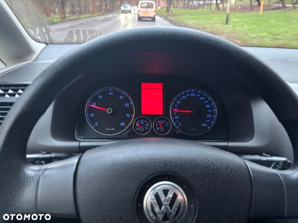 Volkswagen Touran 1.6 Trendline - 3