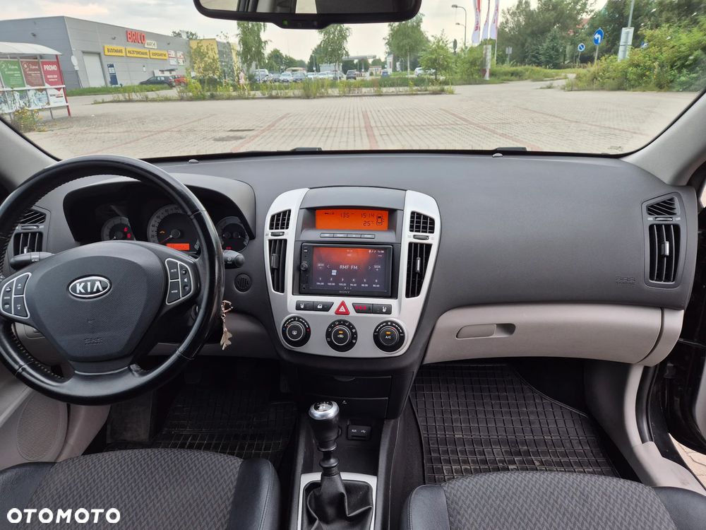 Kia Ceed 1.6 Comfort - 4