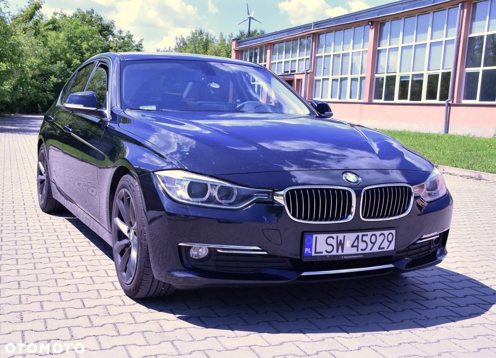 BMW Seria 3 320d Efficient Dynamic Edition Luxury Line - 1