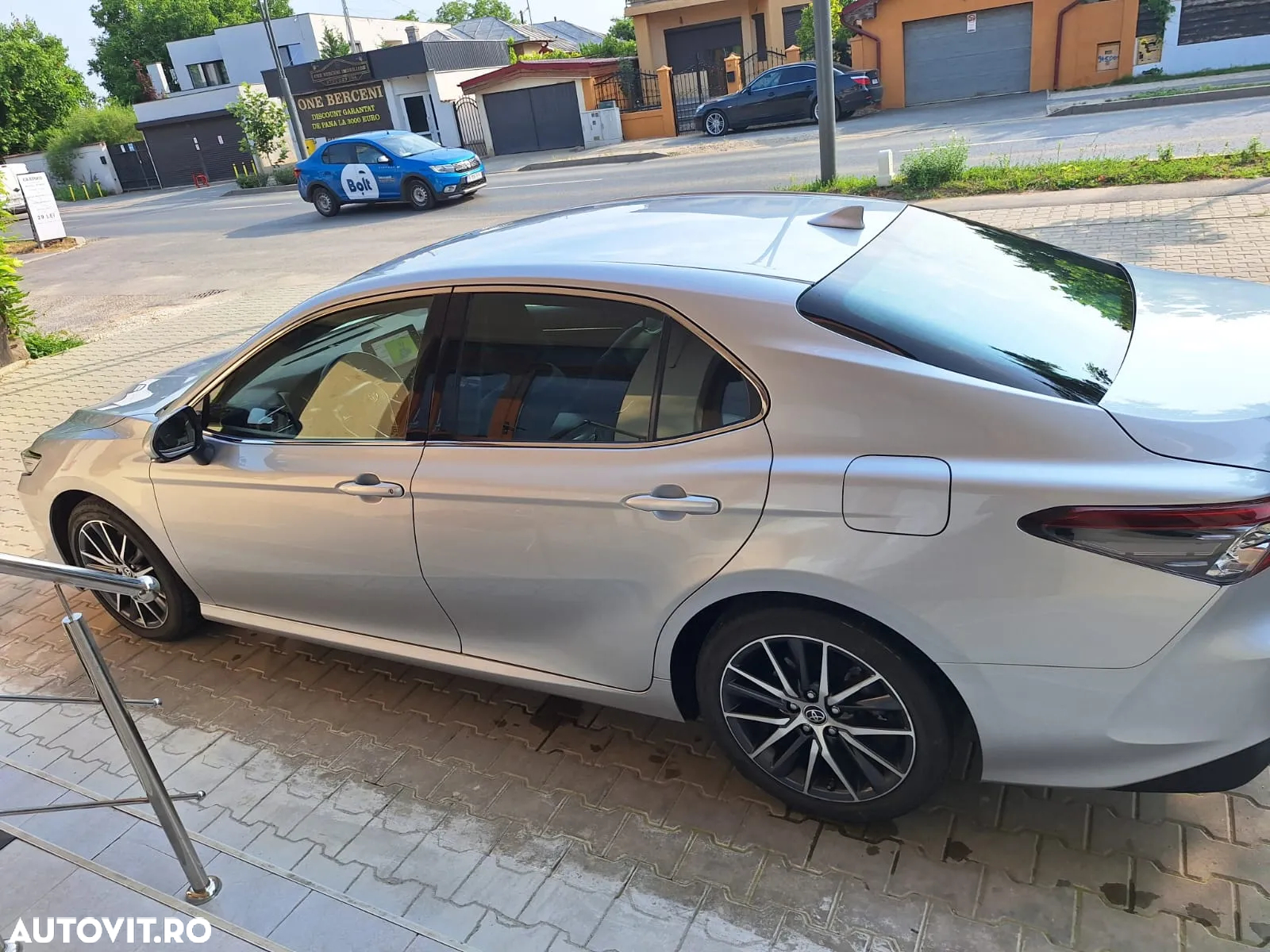 Toyota Camry - 8