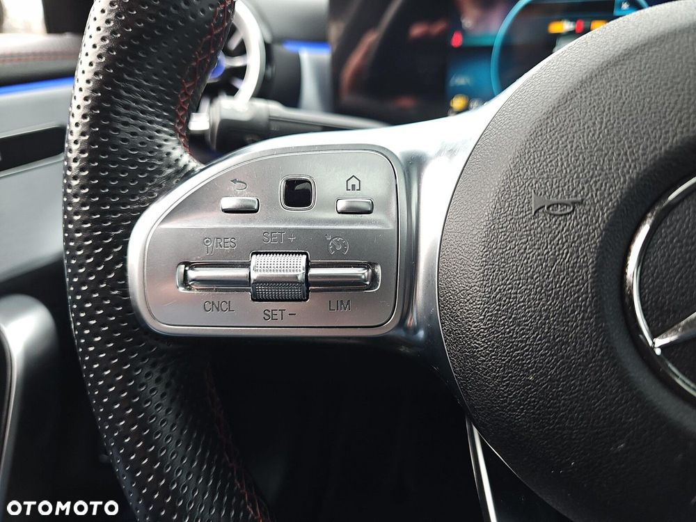 Mercedes-Benz CLA - 16