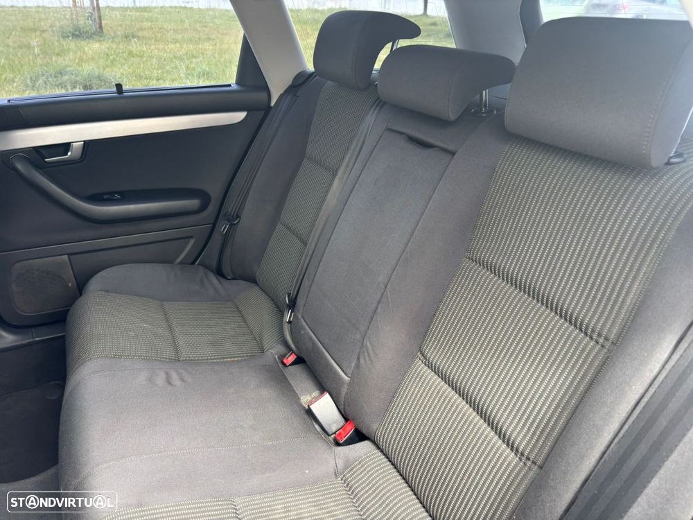 Audi A4 Avant 2.0 TDi Sport - 31