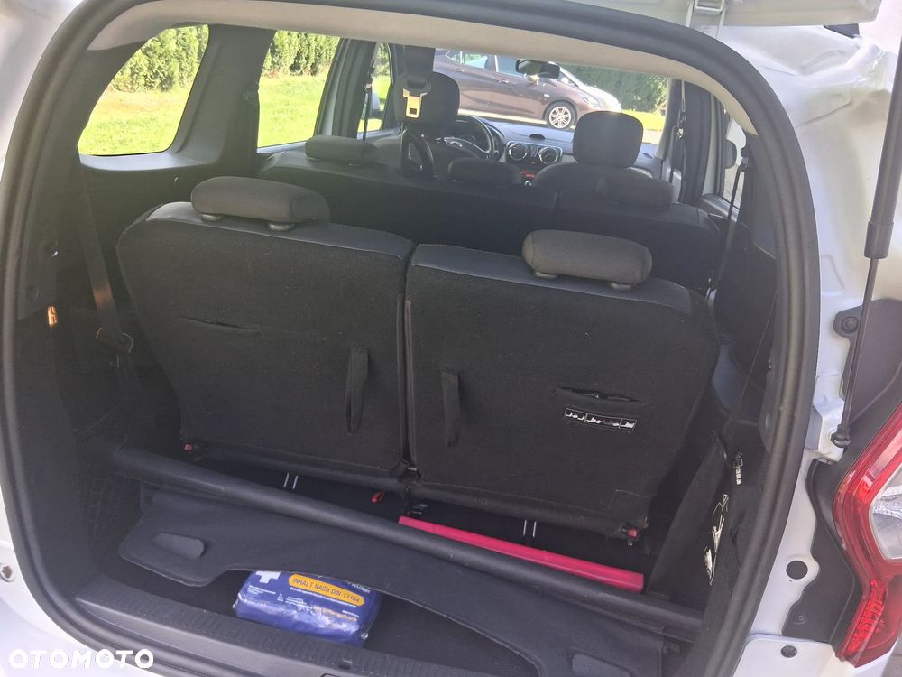 Dacia Lodgy 1.6 SCe Laureate S&S - 23