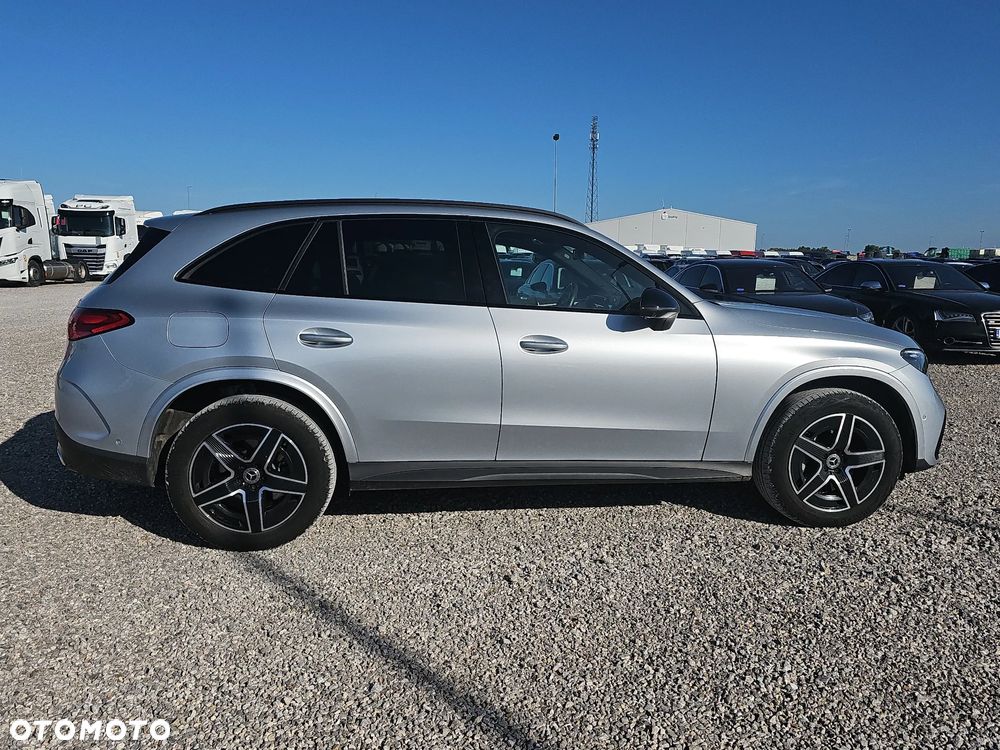 Mercedes-Benz GLC - 4