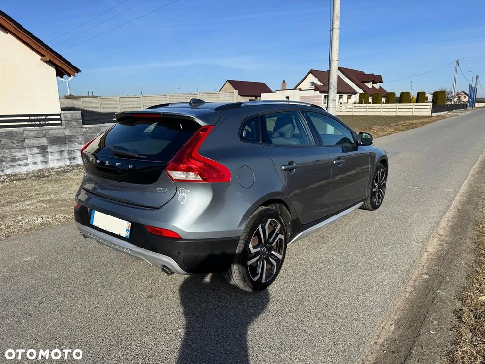 Volvo V40 Cross Country D3 Momentum - 3