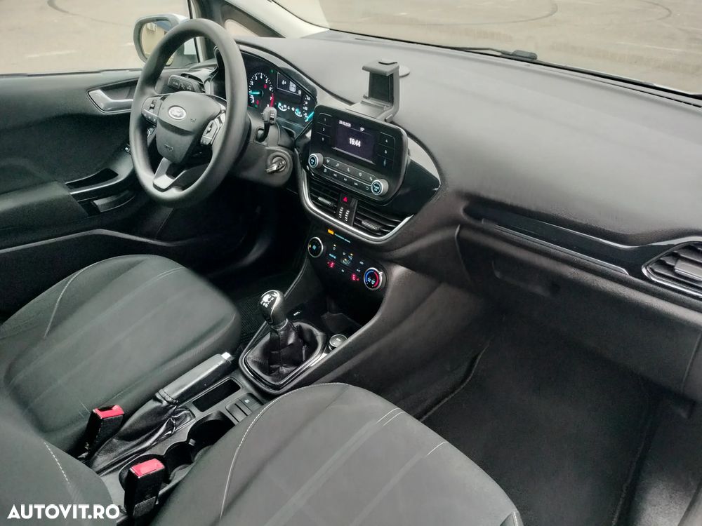 Ford Fiesta - 5