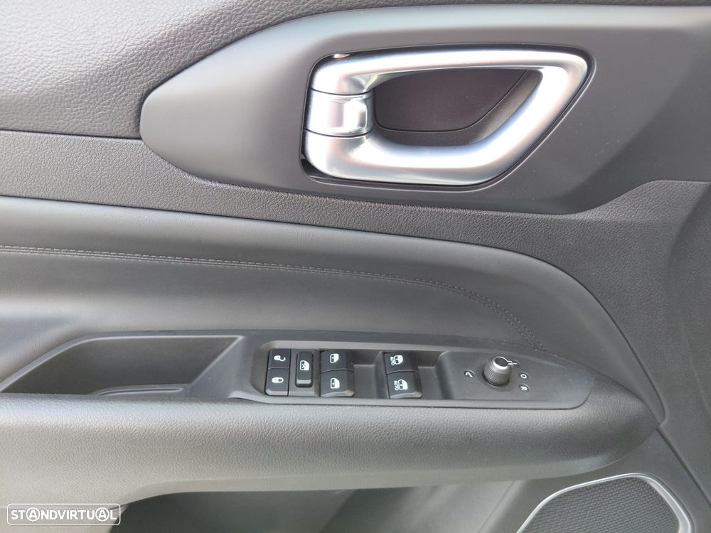 Jeep Compass 1.3 TG Trailhawk - 25