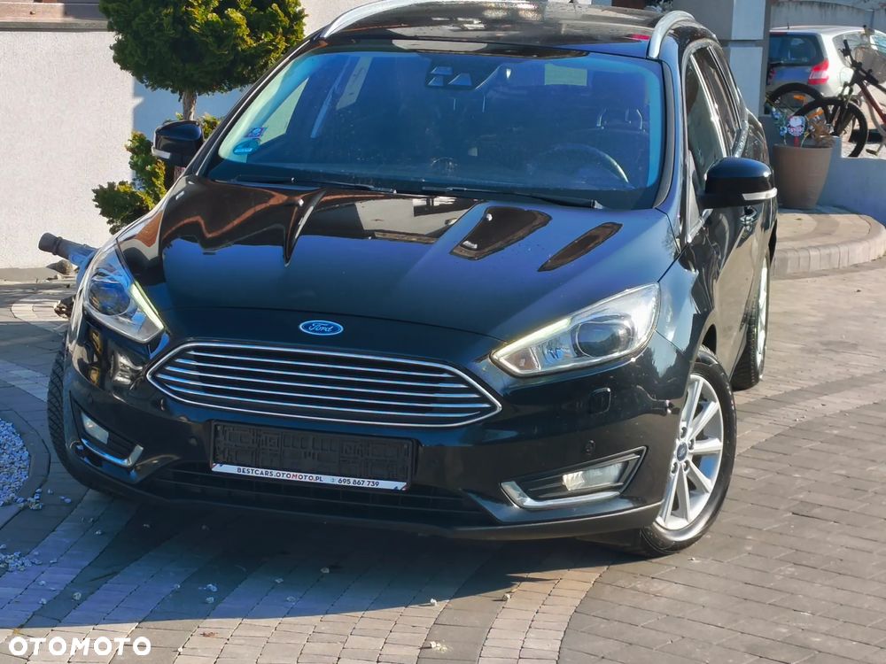 Ford Focus 1.0 EcoBoost STart-Stopp-System TITANIUM - 2