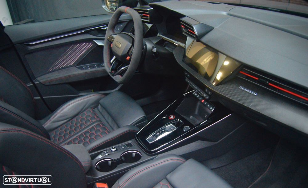 Audi RS3 Limousine 2.5 TFSI quattro S tronic - 11