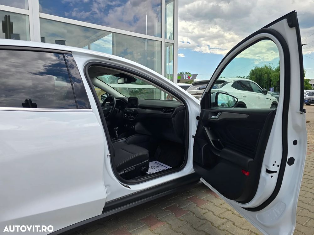 Ford Focus - 10