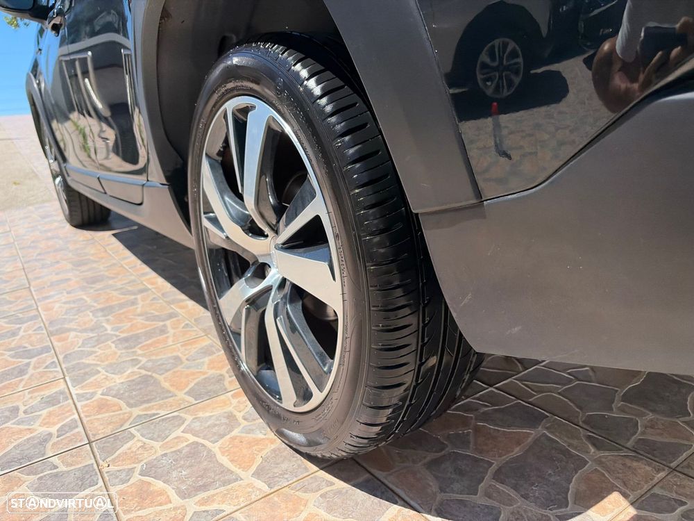 Peugeot 2008 1.2 PureTech GT Line - 48
